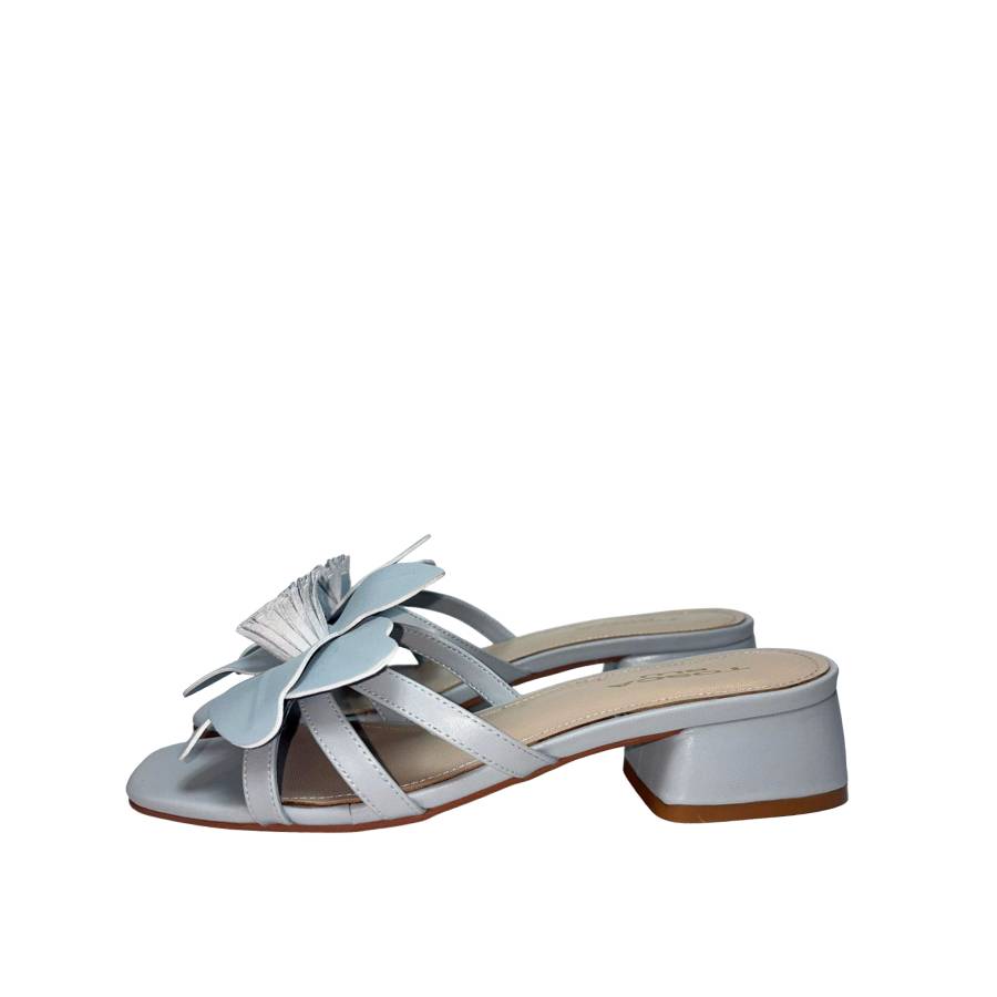 Tosca Blu Ss2621 S210 Slides
