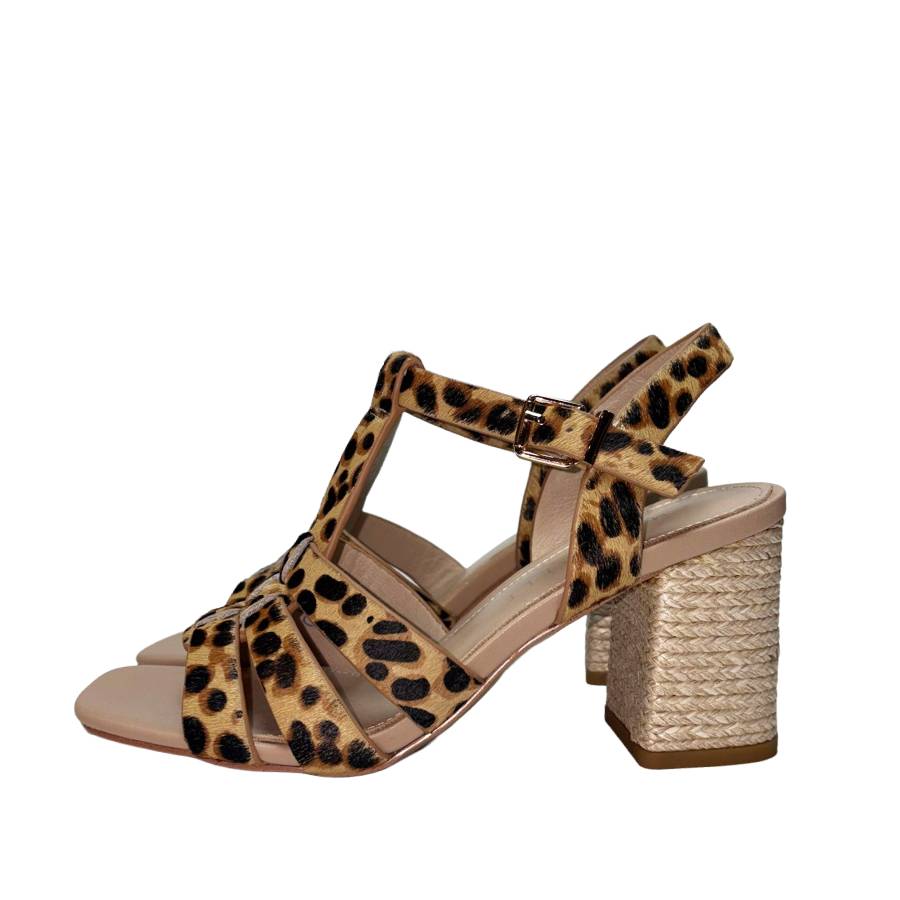 Emanuelle Vee 203 11 P177 Sandal